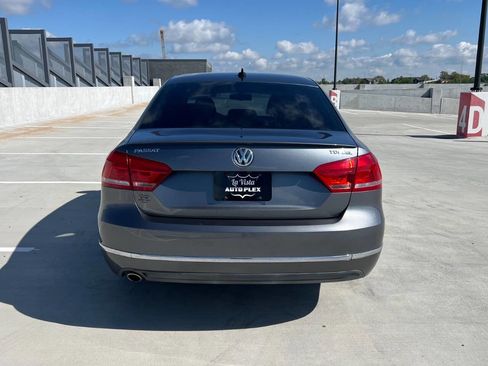 Used 2014 Volkswagen Passat TDI SEL Premium FWD image 8