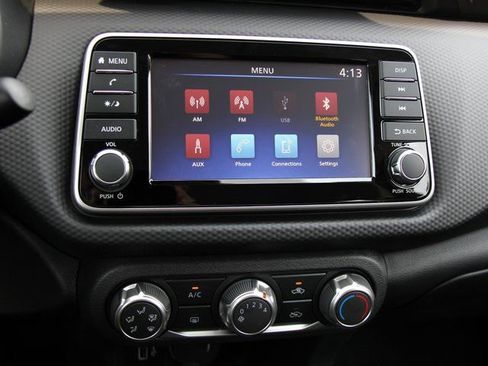 New 2025 Nissan Kicks Play S image 17