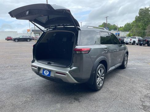 Used 2023 Nissan Pathfinder SL w/ Lighting Package (N92) FWD image 38