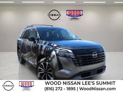 New 2026 Nissan Pathfinder Platinum AWD/4WD image 1