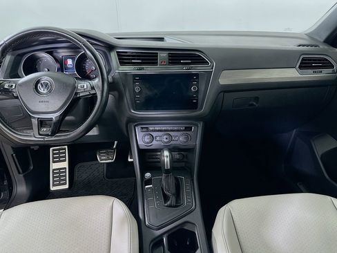 Used 2021 Volkswagen Tiguan SE R-Line image 19