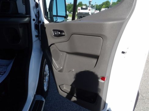Used 2025 Ford Transit 250 Low Roof w/ Exterior Upgrade Package RWD image 29