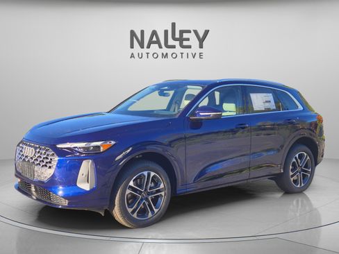 New 2025 Audi Q5 Premium image 1