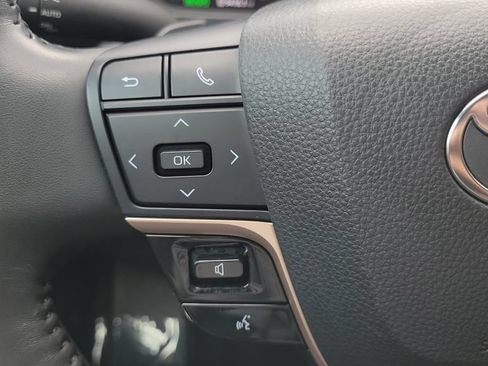 Certified 2023 Toyota Crown Platinum AWD/4WD image 19