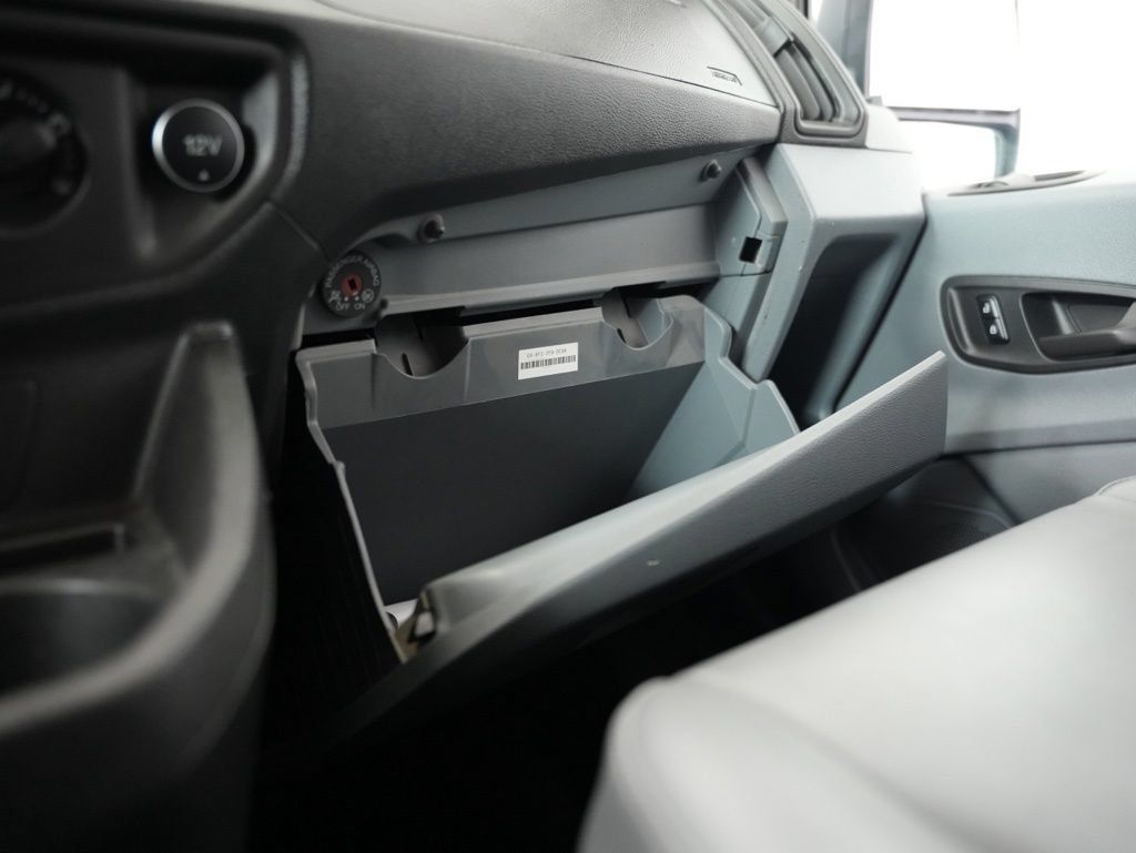 Used 2019 Ford Transit 250 148 Medium Roof RWD image 35