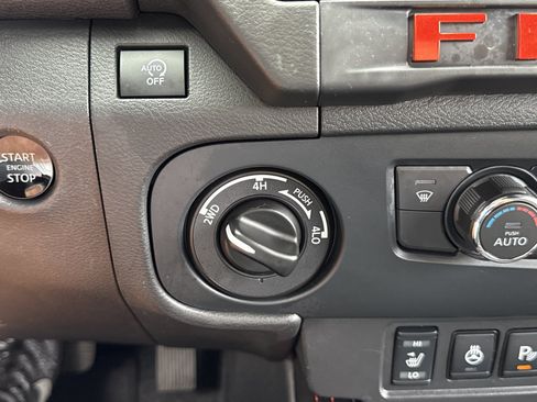 Used 2026 Nissan Frontier PRO-4X AWD/4WD image 25