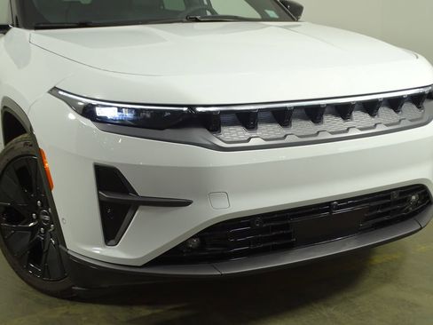 Used 2024 Jeep Wagoneer Launch Edition image 53