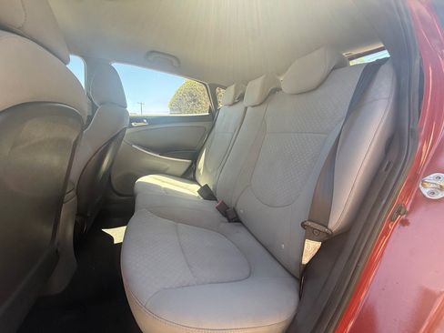 Used 2013 Hyundai Accent SE FWD image 14