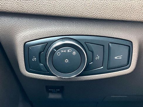 Used 2015 Lincoln MKC FWD w/ Equipment Group 102A Reserve image 36