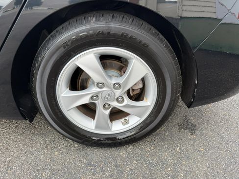 Used 2014 Hyundai Elantra SE FWD image 47