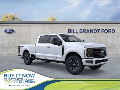 New 2025 Ford F350 Platinum w/ Tremor Off-Road Package