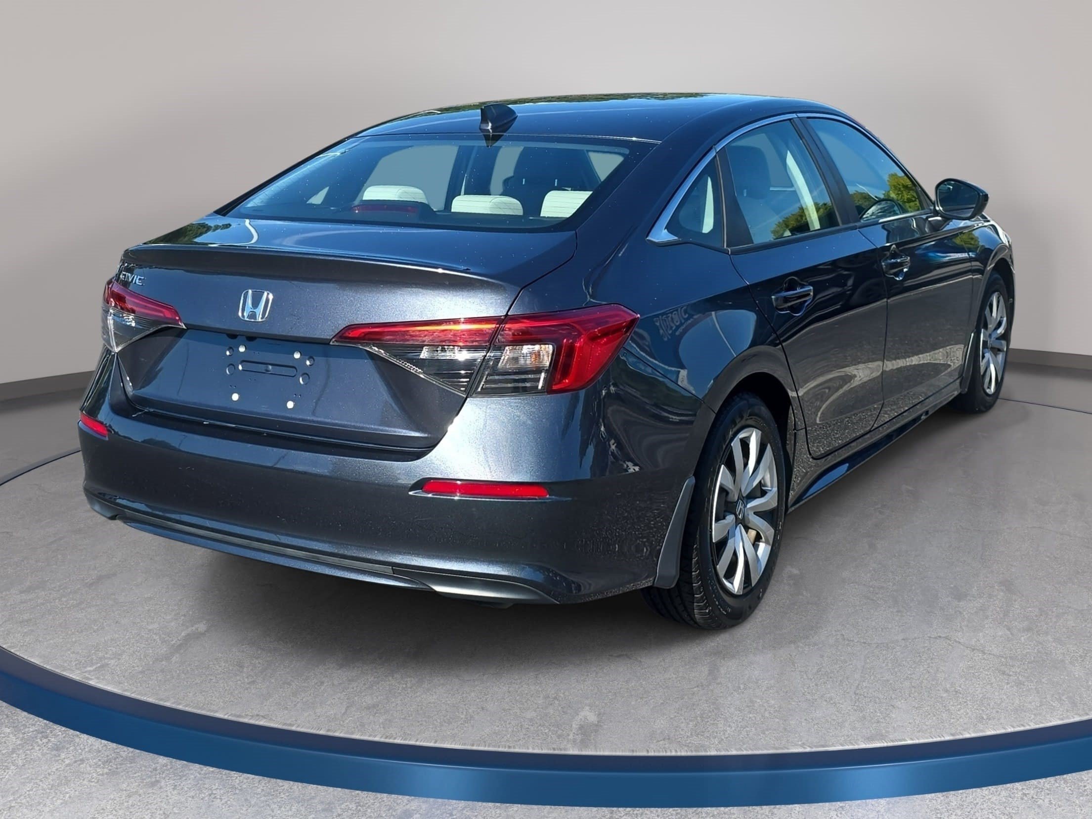 Used 2023 Honda Civic LX image 5
