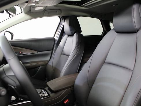 Used 2025 MAZDA CX-30 AWD 2.5 S w/ Premium Package image 13