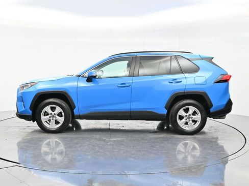 Used 2019 Toyota RAV4 XLE w/ Carpet Mat Package AWD/4WD image 8