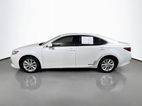 Used 2013 Lexus ES 300h w/ Luxury Pkg FWD image 9