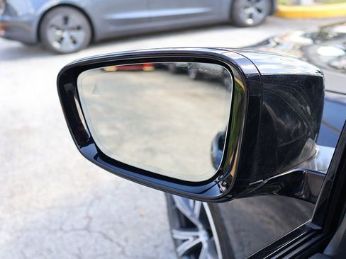 Used 2023 BMW 330i Sedan w/ Driving Assistance Package image 38