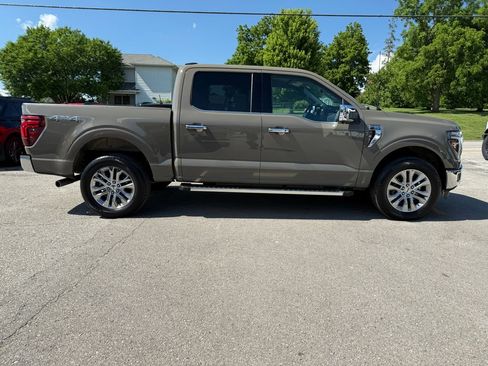 Used 2025 Ford F150 Lariat w/ Equipment Group 501A Mid AWD/4WD image 4