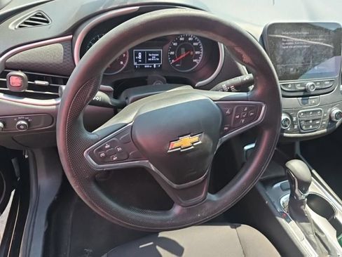 Used 2022 Chevrolet Malibu LT FWD image 8