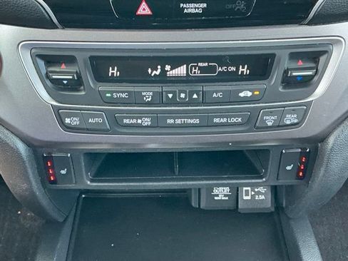 Certified 2022 Honda Pilot Sport image 13