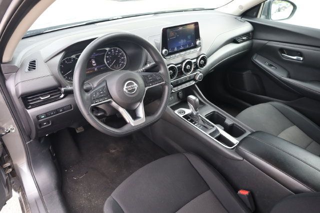 Used 2023 Nissan Sentra SV FWD image 12