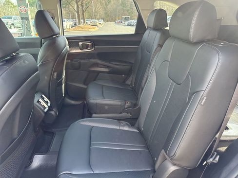 New 2025 Kia Sorento EX image 11