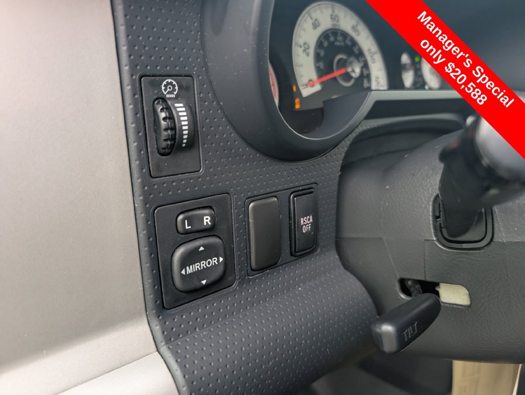 Used 2014 Toyota FJ Cruiser 4WD w/ Upgrade Package image 15