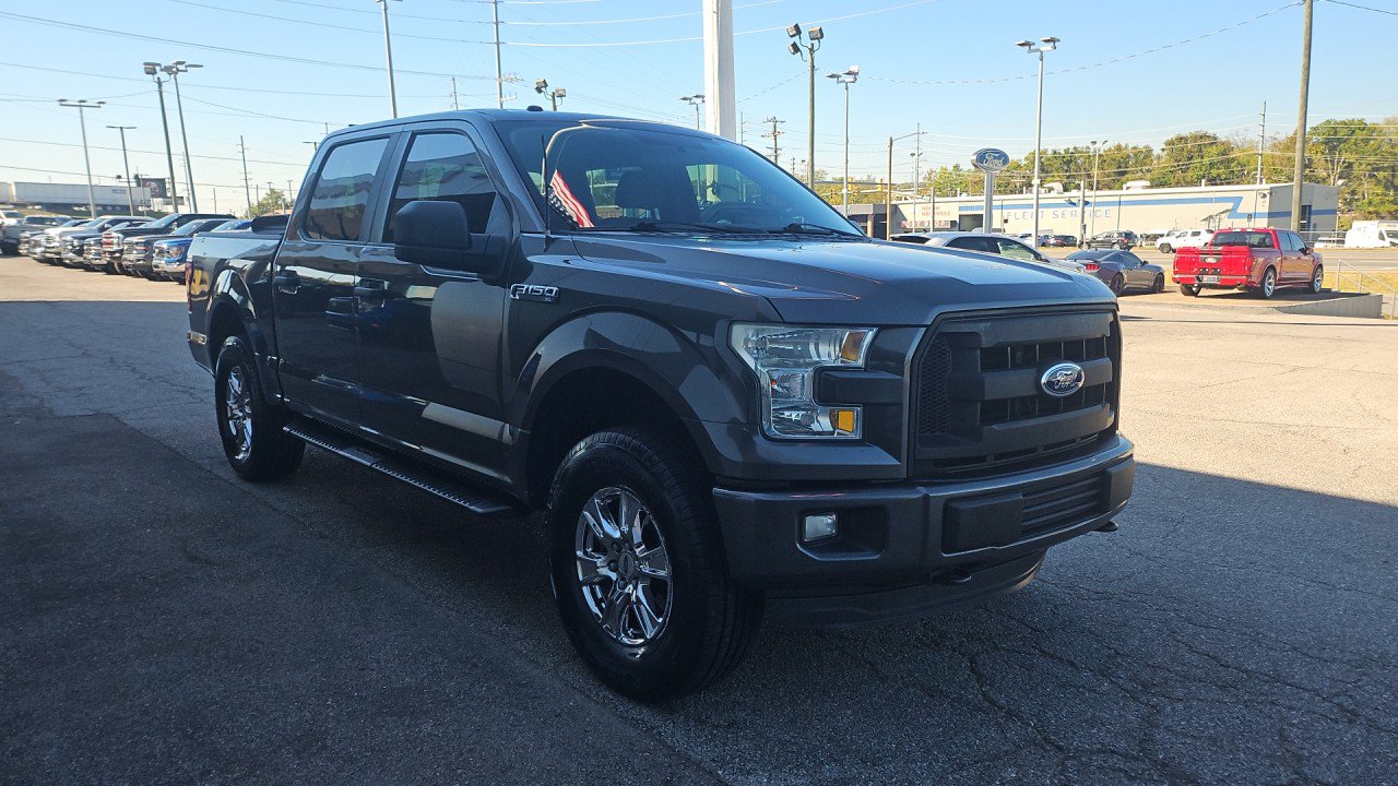 Used 2015 Ford F150 XL w/ Equipment Group 101A Mid AWD/4WD image 6