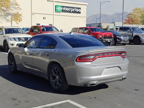 Used 2015 Dodge Charger SXT image 5