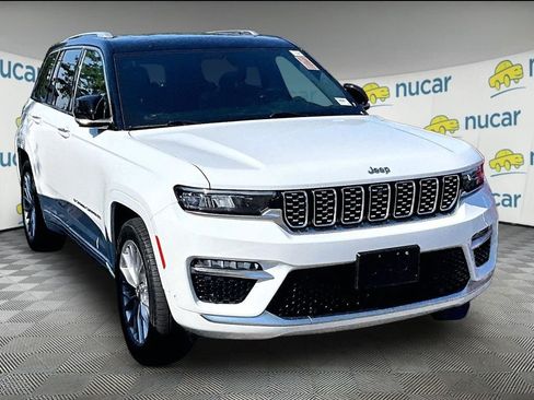 Used 2023 Jeep Grand Cherokee Summit w/ Luxury Tech Group V AWD/4WD image 1