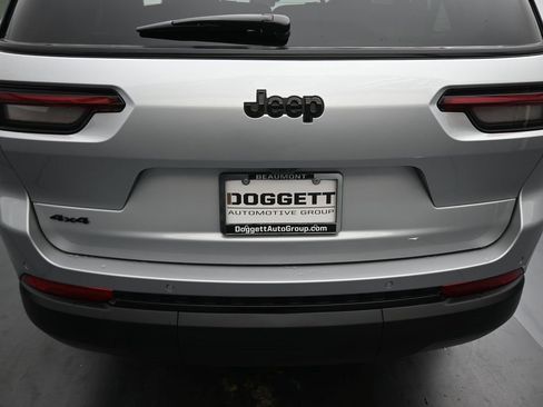 New 2025 Jeep Grand Cherokee L Limited image 14