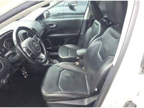 Used 2021 Jeep Compass Limited image 11