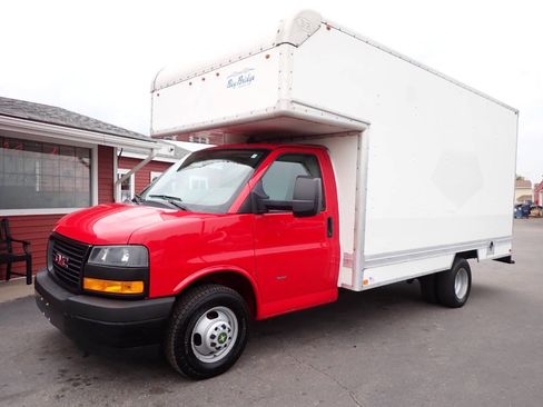 Used 2019 GMC Savana 3500 w/ Power Convenience Package RWD image 3