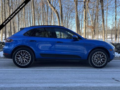 Used 2017 Porsche Macan S image 2