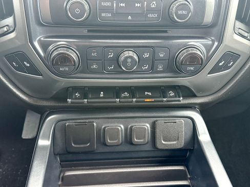 Certified 2018 Chevrolet Silverado 1500 LT w/ All Star Edition image 32