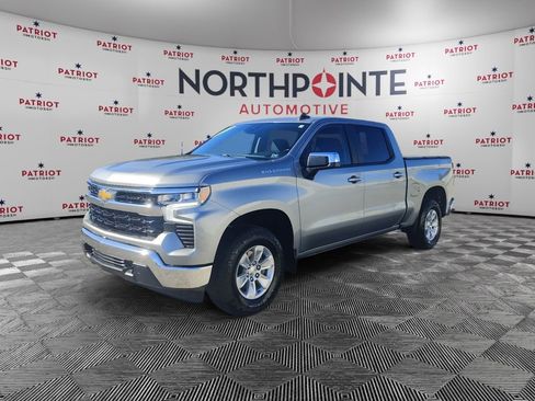 Used 2023 Chevrolet Silverado 1500 LT image 2