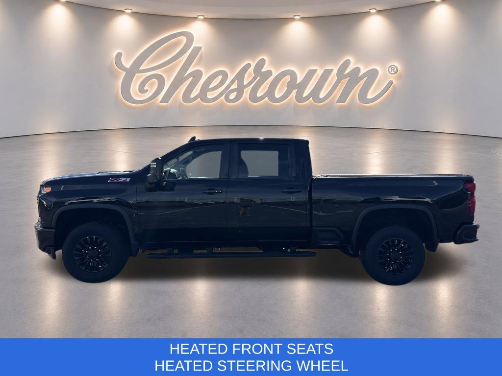 Used 2022 Chevrolet Silverado 2500 LT w/ Midnight Edition AWD/4WD image 2