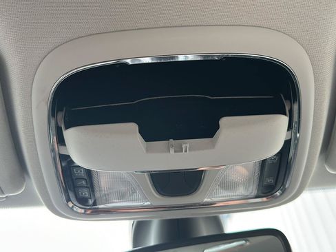 Used 2019 Jeep Cherokee Limited AWD/4WD image 41