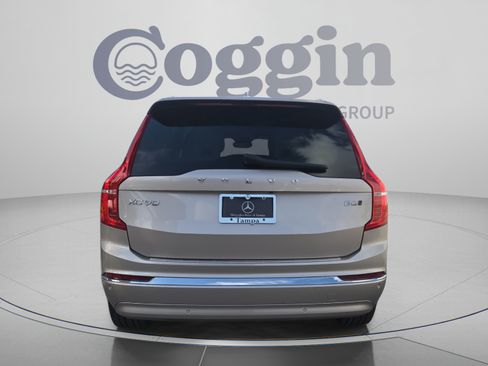 Used 2023 Volvo XC90 B6 Plus w/ Protection Package Premier AWD/4WD image 4
