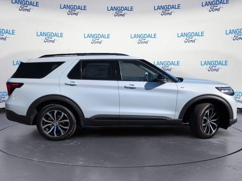 New 2026 Ford Explorer ST-Line w/ Premium Package RWD image 3