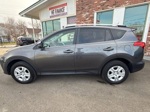 Used 2013 Toyota RAV4 LE image 8