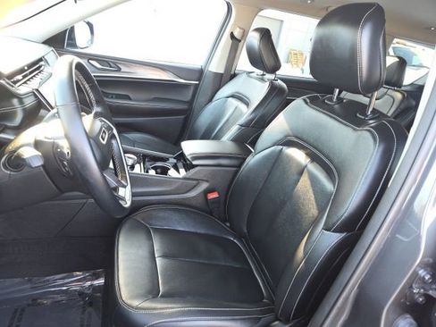 Used 2022 Jeep Grand Cherokee L Limited image 26