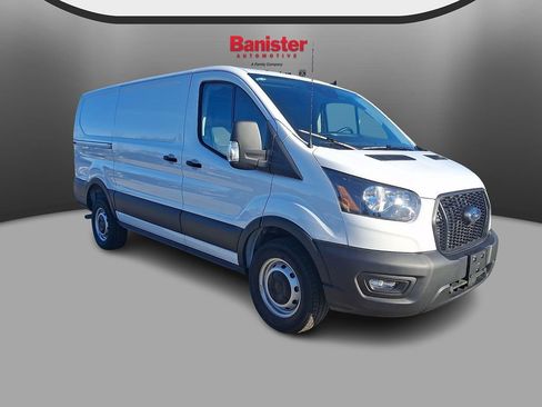 Used 2025 Ford Transit 250 Low Roof image 3