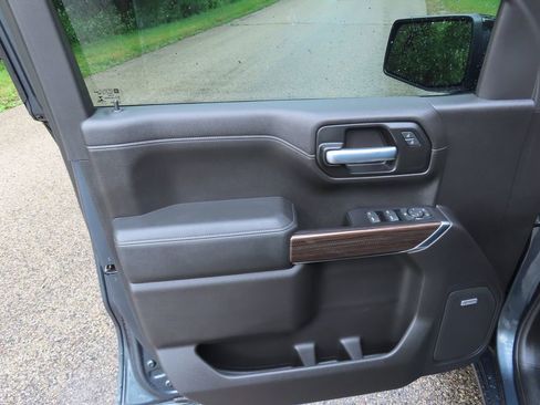 Certified 2019 Chevrolet Silverado 1500 RST AWD/4WD image 24