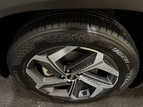 Used 2023 Hyundai Tucson Limited w/ Cargo Package image 18