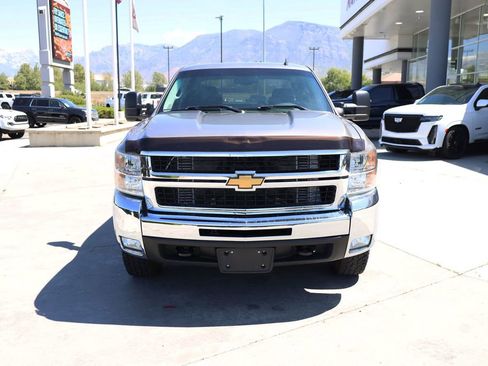Used 2008 Chevrolet Silverado 2500 LTZ w/ Safety Package AWD/4WD image 9