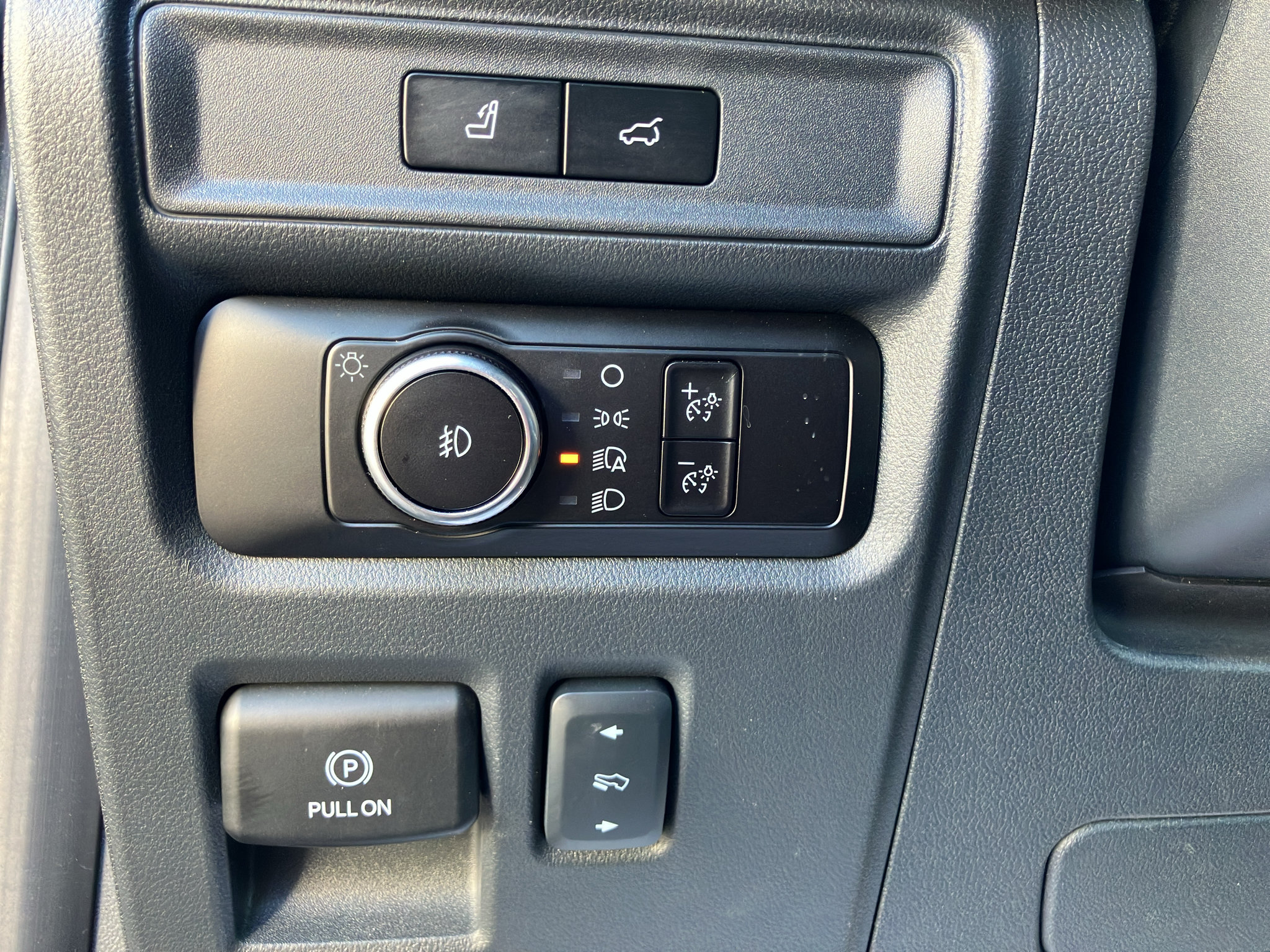 Used 2023 Ford Expedition Limited AWD/4WD image 14