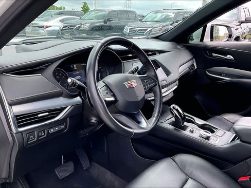 Used 2023 Cadillac XT4 Premium Luxury w/ Technology Package image 16