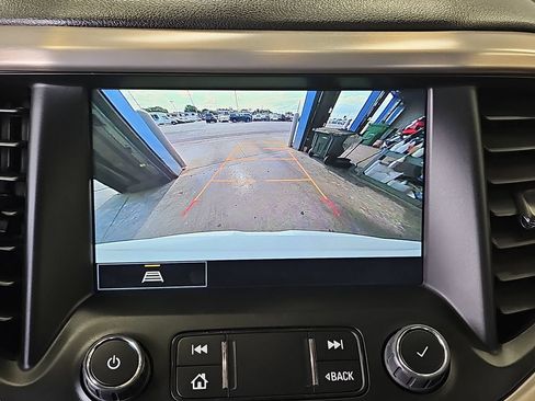 Used 2023 GMC Acadia Denali FWD image 22