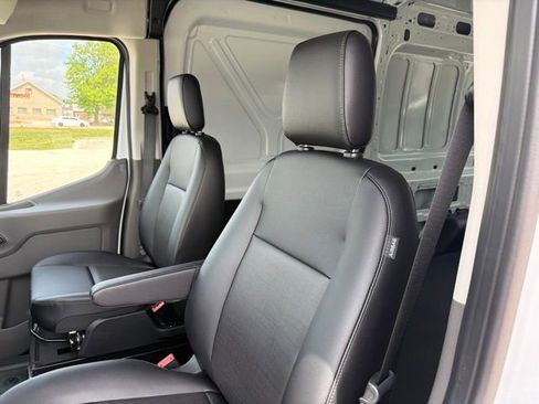 New 2026 Ford Transit 250 148 Medium Roof Extended AWD image 14