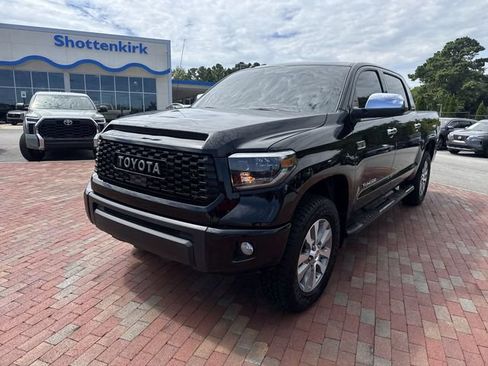 Used 2017 Toyota Tundra Limited w/ Limited Premium Package AWD/4WD image 32